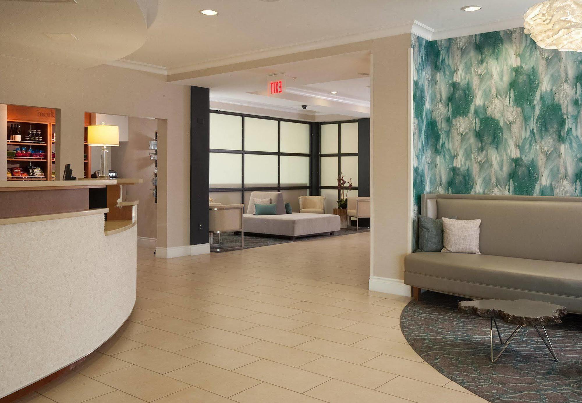 Residence Inn Fort Myers Sanibel Truckland Exterior photo